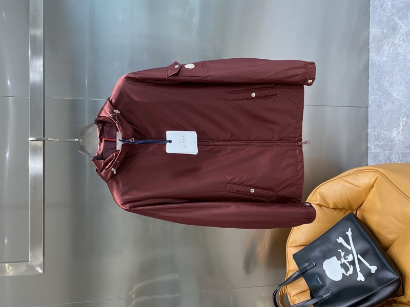 Pra*a outwear
